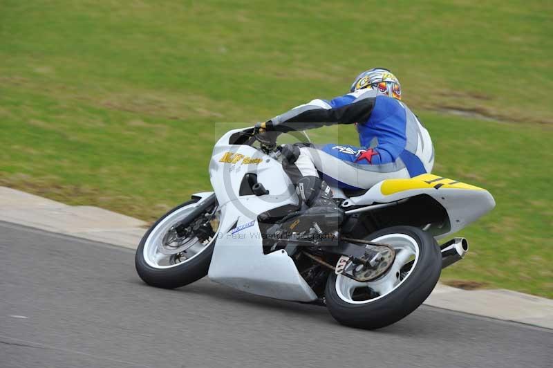 Motorcycle action photographs;anglesey circuit;anglesey trackday photographs;event digital images;eventdigitalimages;no limits trackday;oulton park circuit cheshire;peter wileman photography;trackday;trackday digital images;trackday photos;ty croes circuit wales