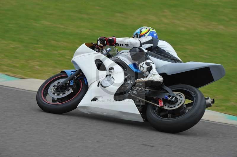 Motorcycle action photographs;anglesey circuit;anglesey trackday photographs;event digital images;eventdigitalimages;no limits trackday;oulton park circuit cheshire;peter wileman photography;trackday;trackday digital images;trackday photos;ty croes circuit wales