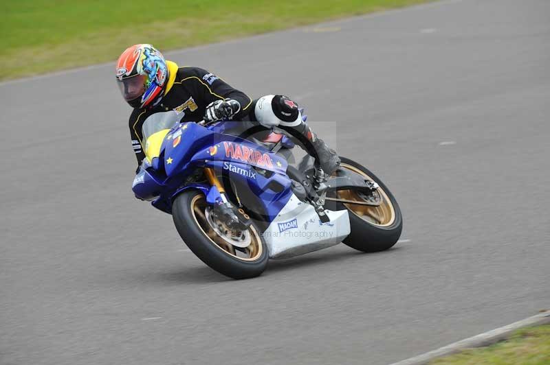 Motorcycle action photographs;anglesey circuit;anglesey trackday photographs;event digital images;eventdigitalimages;no limits trackday;oulton park circuit cheshire;peter wileman photography;trackday;trackday digital images;trackday photos;ty croes circuit wales