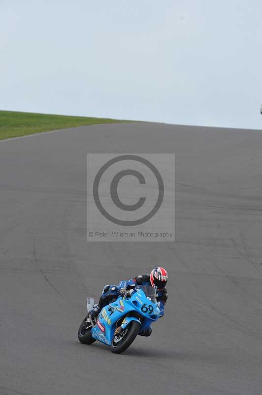 Motorcycle action photographs;anglesey circuit;anglesey trackday photographs;event digital images;eventdigitalimages;no limits trackday;oulton park circuit cheshire;peter wileman photography;trackday;trackday digital images;trackday photos;ty croes circuit wales