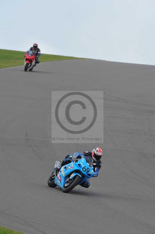 Motorcycle action photographs;anglesey circuit;anglesey trackday photographs;event digital images;eventdigitalimages;no limits trackday;oulton park circuit cheshire;peter wileman photography;trackday;trackday digital images;trackday photos;ty croes circuit wales