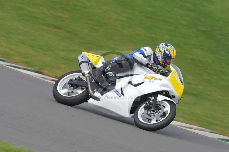 Motorcycle action photographs;anglesey circuit;anglesey trackday photographs;event digital images;eventdigitalimages;no limits trackday;oulton park circuit cheshire;peter wileman photography;trackday;trackday digital images;trackday photos;ty croes circuit wales