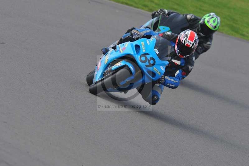 Motorcycle action photographs;anglesey circuit;anglesey trackday photographs;event digital images;eventdigitalimages;no limits trackday;oulton park circuit cheshire;peter wileman photography;trackday;trackday digital images;trackday photos;ty croes circuit wales