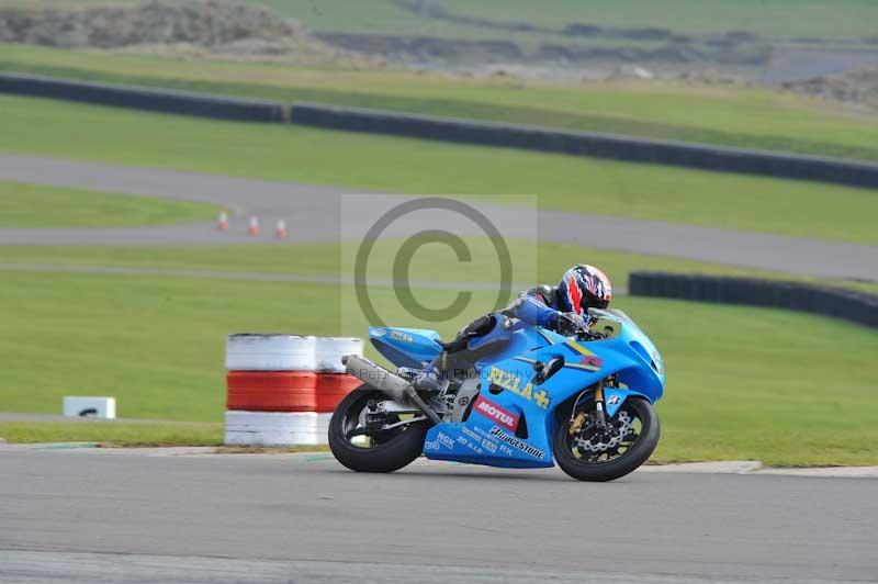 Motorcycle action photographs;anglesey circuit;anglesey trackday photographs;event digital images;eventdigitalimages;no limits trackday;oulton park circuit cheshire;peter wileman photography;trackday;trackday digital images;trackday photos;ty croes circuit wales