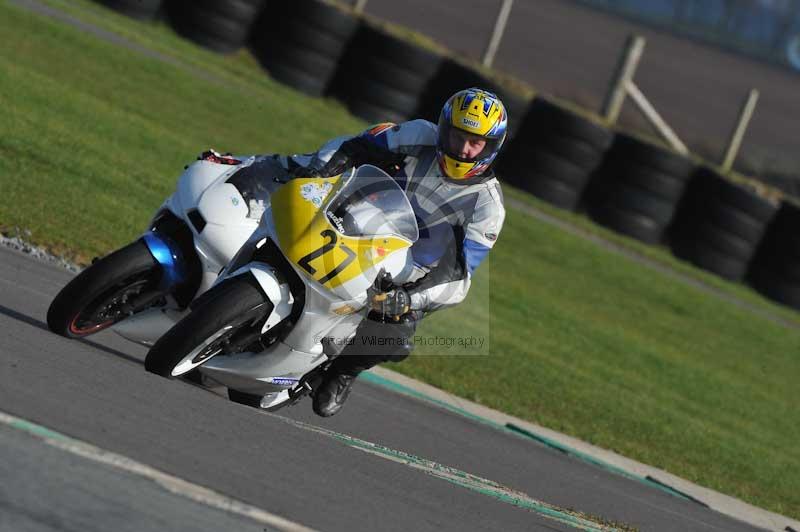 Motorcycle action photographs;anglesey circuit;anglesey trackday photographs;event digital images;eventdigitalimages;no limits trackday;oulton park circuit cheshire;peter wileman photography;trackday;trackday digital images;trackday photos;ty croes circuit wales