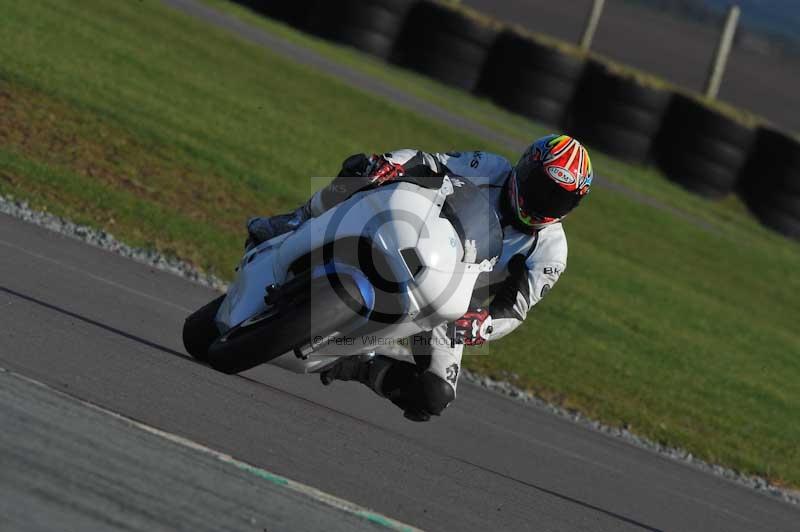 Motorcycle action photographs;anglesey circuit;anglesey trackday photographs;event digital images;eventdigitalimages;no limits trackday;oulton park circuit cheshire;peter wileman photography;trackday;trackday digital images;trackday photos;ty croes circuit wales