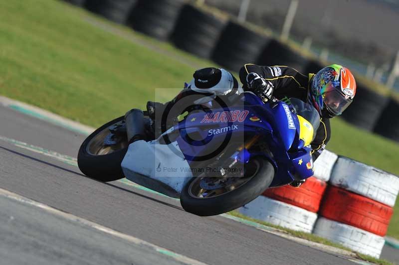 Motorcycle action photographs;anglesey circuit;anglesey trackday photographs;event digital images;eventdigitalimages;no limits trackday;oulton park circuit cheshire;peter wileman photography;trackday;trackday digital images;trackday photos;ty croes circuit wales