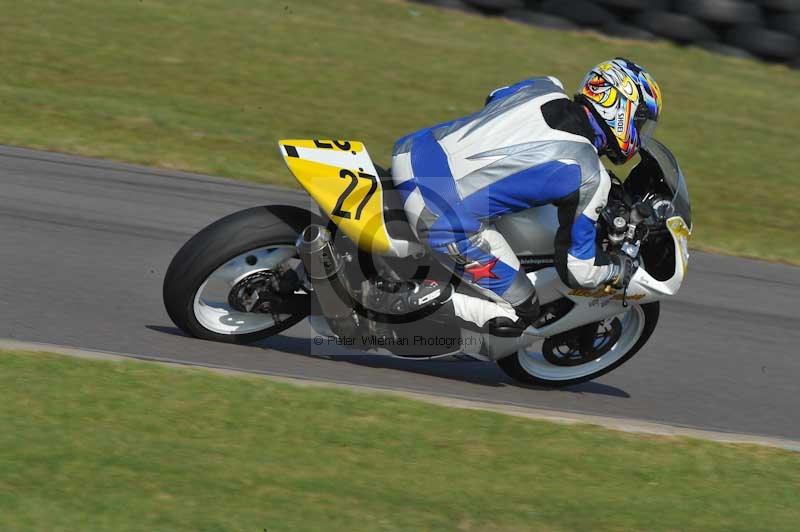 Motorcycle action photographs;anglesey circuit;anglesey trackday photographs;event digital images;eventdigitalimages;no limits trackday;oulton park circuit cheshire;peter wileman photography;trackday;trackday digital images;trackday photos;ty croes circuit wales