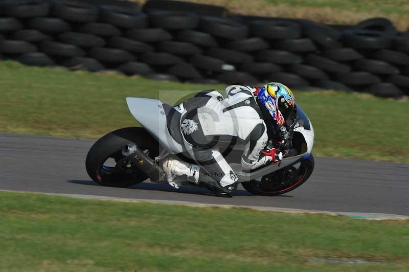 Motorcycle action photographs;anglesey circuit;anglesey trackday photographs;event digital images;eventdigitalimages;no limits trackday;oulton park circuit cheshire;peter wileman photography;trackday;trackday digital images;trackday photos;ty croes circuit wales