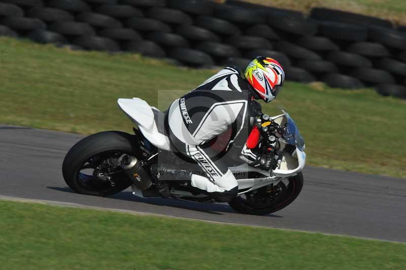 Motorcycle action photographs;anglesey circuit;anglesey trackday photographs;event digital images;eventdigitalimages;no limits trackday;oulton park circuit cheshire;peter wileman photography;trackday;trackday digital images;trackday photos;ty croes circuit wales