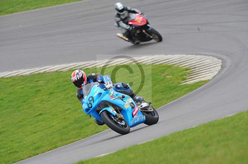 Motorcycle action photographs;anglesey circuit;anglesey trackday photographs;event digital images;eventdigitalimages;no limits trackday;oulton park circuit cheshire;peter wileman photography;trackday;trackday digital images;trackday photos;ty croes circuit wales