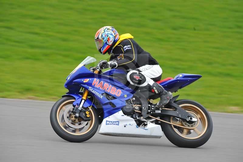 Motorcycle action photographs;anglesey circuit;anglesey trackday photographs;event digital images;eventdigitalimages;no limits trackday;oulton park circuit cheshire;peter wileman photography;trackday;trackday digital images;trackday photos;ty croes circuit wales