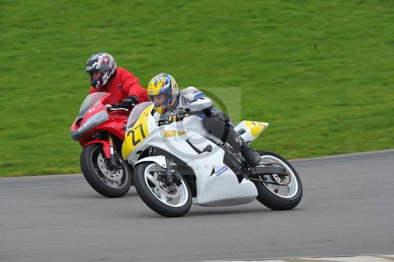 Motorcycle action photographs;anglesey circuit;anglesey trackday photographs;event digital images;eventdigitalimages;no limits trackday;oulton park circuit cheshire;peter wileman photography;trackday;trackday digital images;trackday photos;ty croes circuit wales