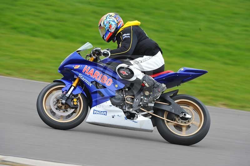 Motorcycle action photographs;anglesey circuit;anglesey trackday photographs;event digital images;eventdigitalimages;no limits trackday;oulton park circuit cheshire;peter wileman photography;trackday;trackday digital images;trackday photos;ty croes circuit wales