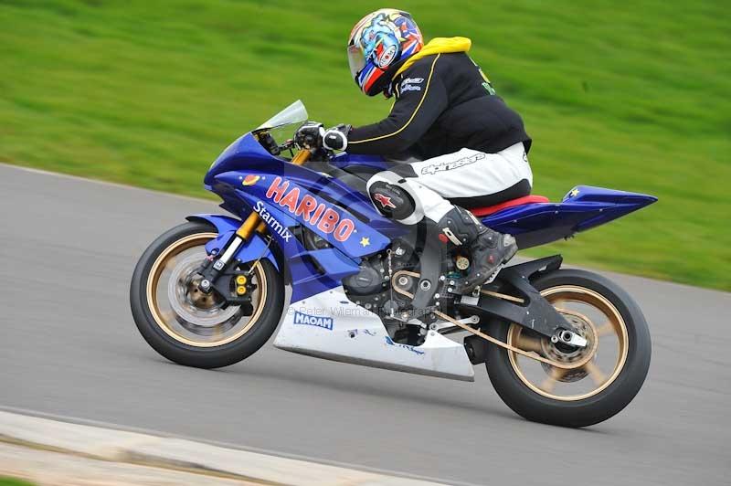 Motorcycle action photographs;anglesey circuit;anglesey trackday photographs;event digital images;eventdigitalimages;no limits trackday;oulton park circuit cheshire;peter wileman photography;trackday;trackday digital images;trackday photos;ty croes circuit wales