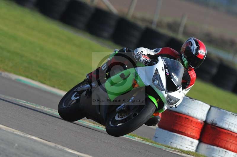 Motorcycle action photographs;anglesey circuit;anglesey trackday photographs;event digital images;eventdigitalimages;no limits trackday;oulton park circuit cheshire;peter wileman photography;trackday;trackday digital images;trackday photos;ty croes circuit wales