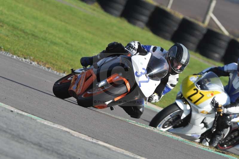 Motorcycle action photographs;anglesey circuit;anglesey trackday photographs;event digital images;eventdigitalimages;no limits trackday;oulton park circuit cheshire;peter wileman photography;trackday;trackday digital images;trackday photos;ty croes circuit wales
