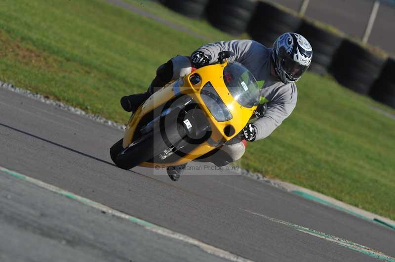 Motorcycle action photographs;anglesey circuit;anglesey trackday photographs;event digital images;eventdigitalimages;no limits trackday;oulton park circuit cheshire;peter wileman photography;trackday;trackday digital images;trackday photos;ty croes circuit wales
