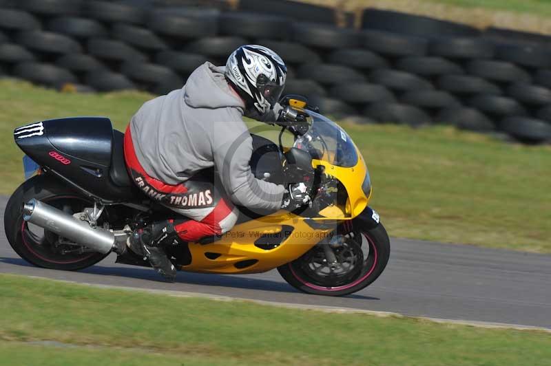 Motorcycle action photographs;anglesey circuit;anglesey trackday photographs;event digital images;eventdigitalimages;no limits trackday;oulton park circuit cheshire;peter wileman photography;trackday;trackday digital images;trackday photos;ty croes circuit wales
