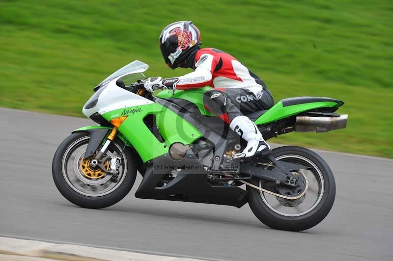 Motorcycle action photographs;anglesey circuit;anglesey trackday photographs;event digital images;eventdigitalimages;no limits trackday;oulton park circuit cheshire;peter wileman photography;trackday;trackday digital images;trackday photos;ty croes circuit wales