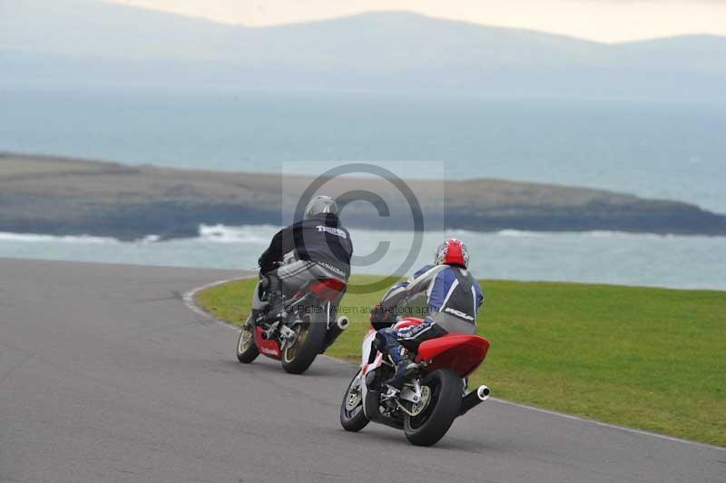 Motorcycle action photographs;anglesey circuit;anglesey trackday photographs;event digital images;eventdigitalimages;no limits trackday;oulton park circuit cheshire;peter wileman photography;trackday;trackday digital images;trackday photos;ty croes circuit wales