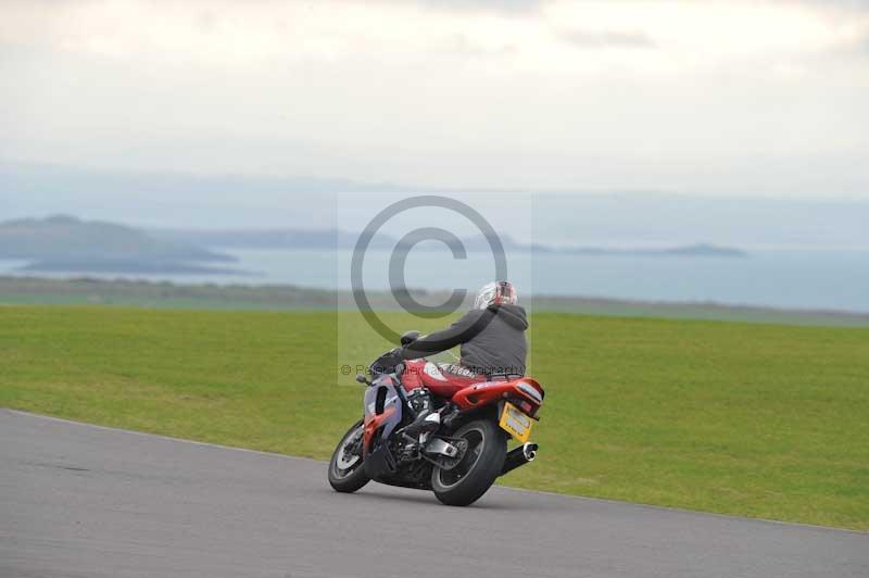Motorcycle action photographs;anglesey circuit;anglesey trackday photographs;event digital images;eventdigitalimages;no limits trackday;oulton park circuit cheshire;peter wileman photography;trackday;trackday digital images;trackday photos;ty croes circuit wales