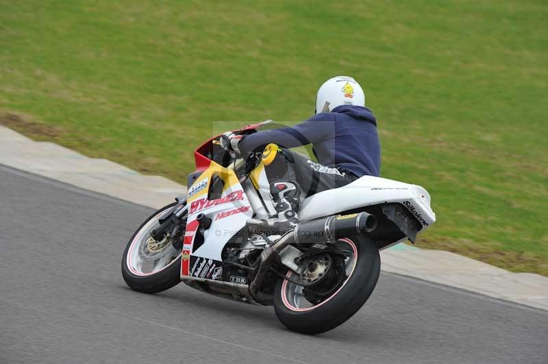 Motorcycle action photographs;anglesey circuit;anglesey trackday photographs;event digital images;eventdigitalimages;no limits trackday;oulton park circuit cheshire;peter wileman photography;trackday;trackday digital images;trackday photos;ty croes circuit wales
