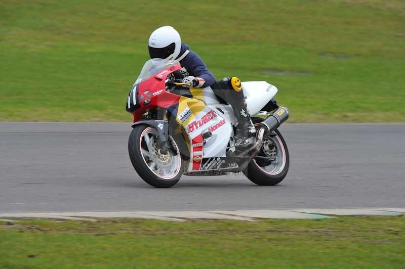 Motorcycle action photographs;anglesey circuit;anglesey trackday photographs;event digital images;eventdigitalimages;no limits trackday;oulton park circuit cheshire;peter wileman photography;trackday;trackday digital images;trackday photos;ty croes circuit wales