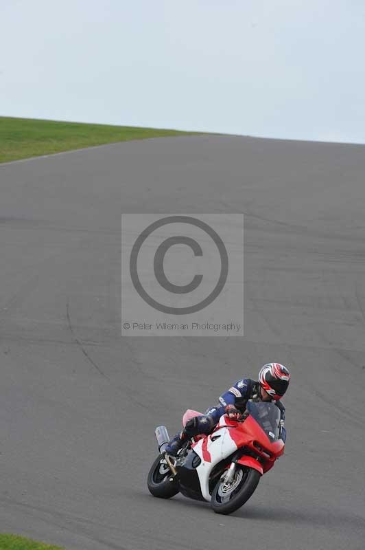 Motorcycle action photographs;anglesey circuit;anglesey trackday photographs;event digital images;eventdigitalimages;no limits trackday;oulton park circuit cheshire;peter wileman photography;trackday;trackday digital images;trackday photos;ty croes circuit wales