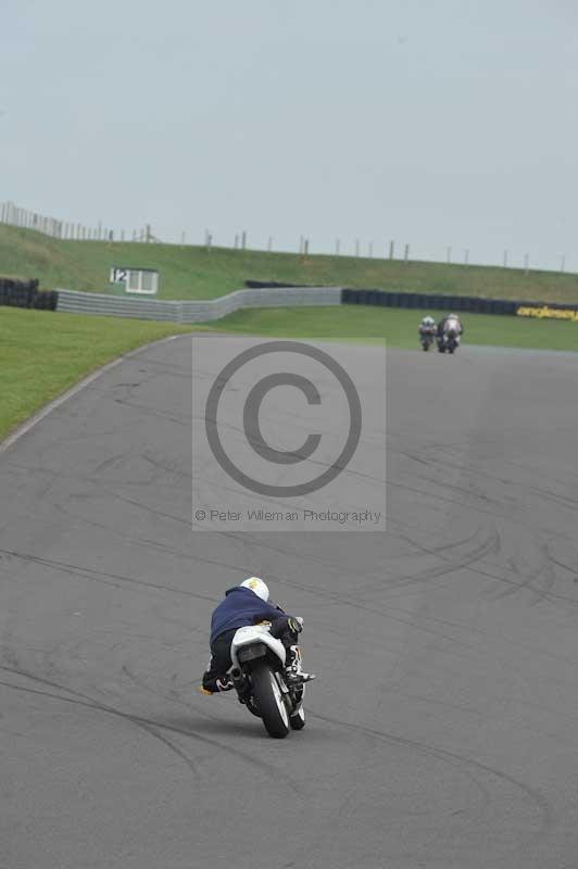 Motorcycle action photographs;anglesey circuit;anglesey trackday photographs;event digital images;eventdigitalimages;no limits trackday;oulton park circuit cheshire;peter wileman photography;trackday;trackday digital images;trackday photos;ty croes circuit wales