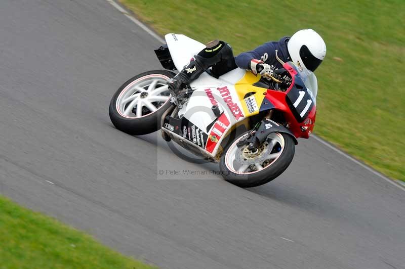 Motorcycle action photographs;anglesey circuit;anglesey trackday photographs;event digital images;eventdigitalimages;no limits trackday;oulton park circuit cheshire;peter wileman photography;trackday;trackday digital images;trackday photos;ty croes circuit wales