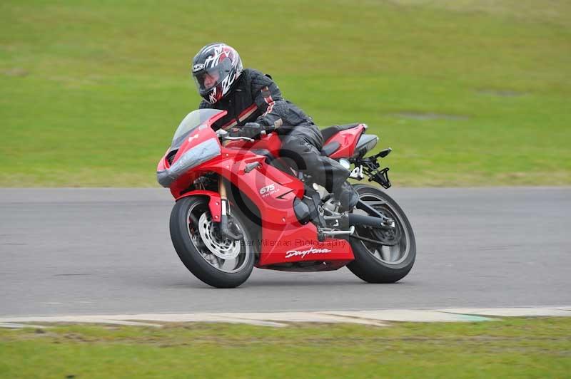Motorcycle action photographs;anglesey circuit;anglesey trackday photographs;event digital images;eventdigitalimages;no limits trackday;oulton park circuit cheshire;peter wileman photography;trackday;trackday digital images;trackday photos;ty croes circuit wales