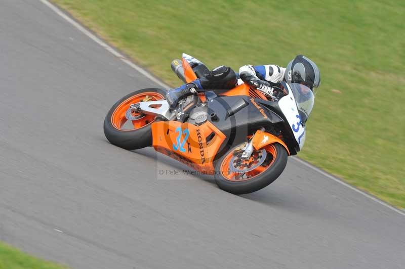 Motorcycle action photographs;anglesey circuit;anglesey trackday photographs;event digital images;eventdigitalimages;no limits trackday;oulton park circuit cheshire;peter wileman photography;trackday;trackday digital images;trackday photos;ty croes circuit wales