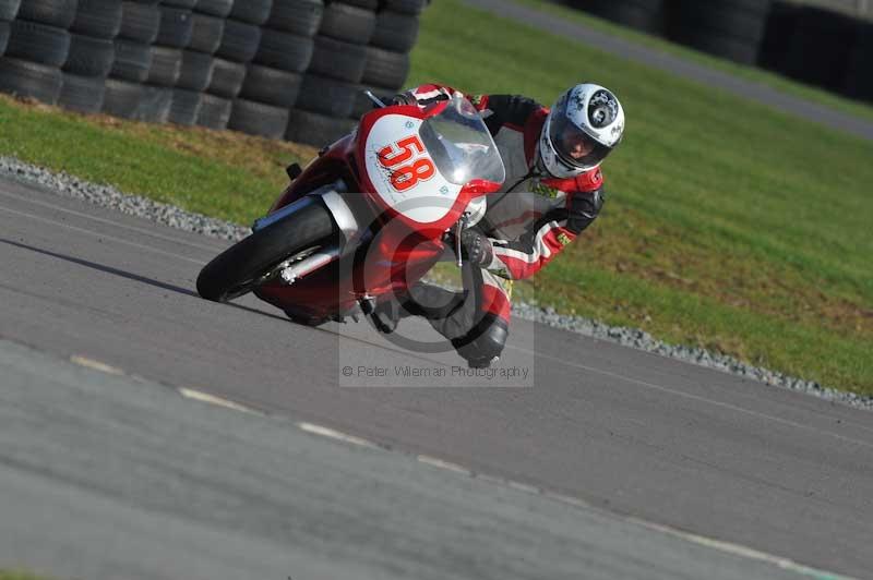 Motorcycle action photographs;anglesey circuit;anglesey trackday photographs;event digital images;eventdigitalimages;no limits trackday;oulton park circuit cheshire;peter wileman photography;trackday;trackday digital images;trackday photos;ty croes circuit wales