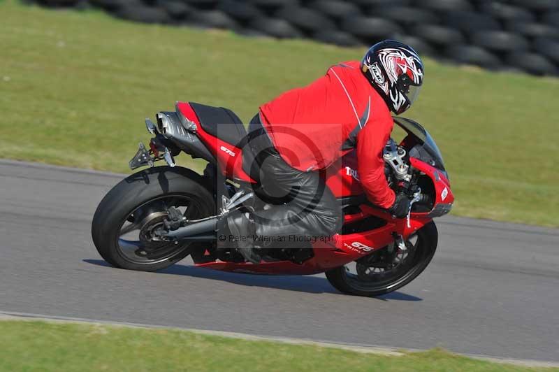 Motorcycle action photographs;anglesey circuit;anglesey trackday photographs;event digital images;eventdigitalimages;no limits trackday;oulton park circuit cheshire;peter wileman photography;trackday;trackday digital images;trackday photos;ty croes circuit wales