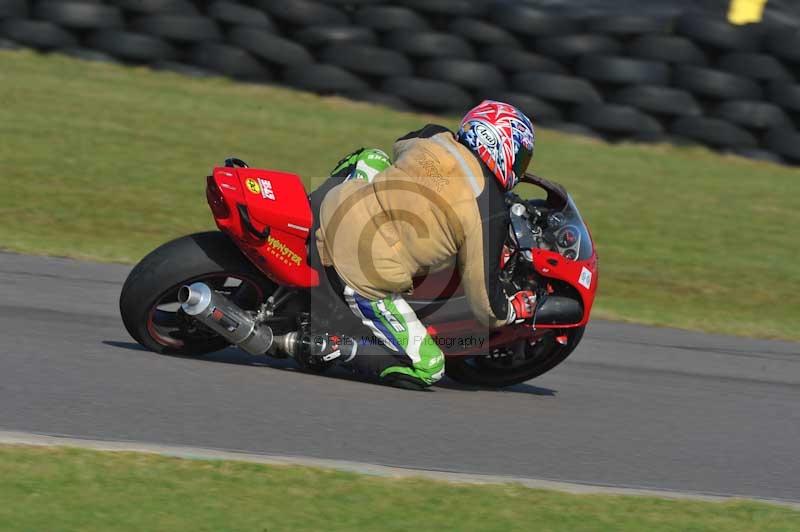 Motorcycle action photographs;anglesey circuit;anglesey trackday photographs;event digital images;eventdigitalimages;no limits trackday;oulton park circuit cheshire;peter wileman photography;trackday;trackday digital images;trackday photos;ty croes circuit wales