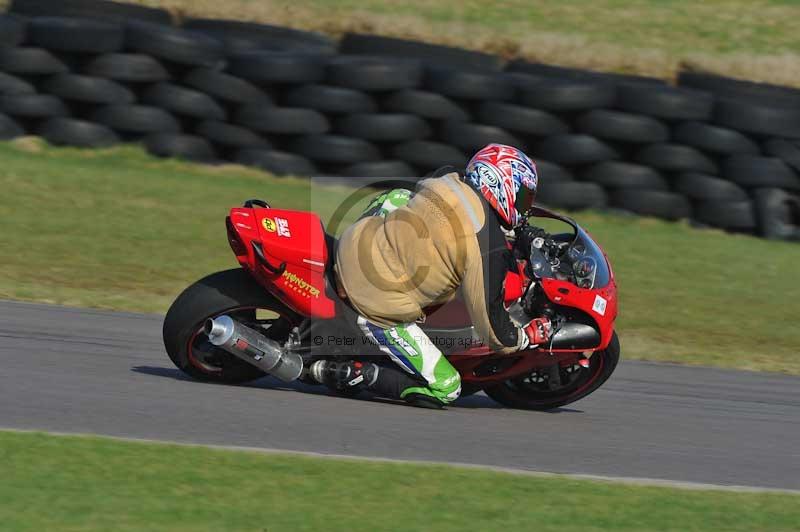 Motorcycle action photographs;anglesey circuit;anglesey trackday photographs;event digital images;eventdigitalimages;no limits trackday;oulton park circuit cheshire;peter wileman photography;trackday;trackday digital images;trackday photos;ty croes circuit wales