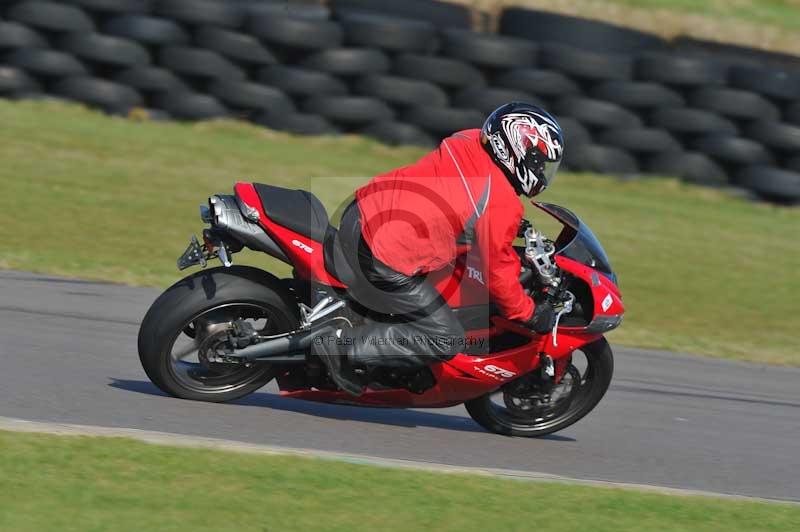 Motorcycle action photographs;anglesey circuit;anglesey trackday photographs;event digital images;eventdigitalimages;no limits trackday;oulton park circuit cheshire;peter wileman photography;trackday;trackday digital images;trackday photos;ty croes circuit wales