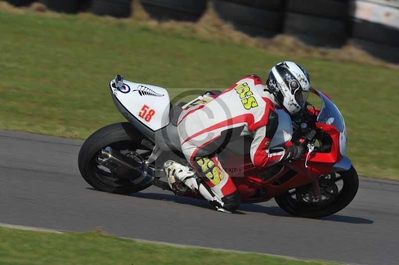 Motorcycle action photographs;anglesey circuit;anglesey trackday photographs;event digital images;eventdigitalimages;no limits trackday;oulton park circuit cheshire;peter wileman photography;trackday;trackday digital images;trackday photos;ty croes circuit wales