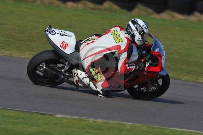 Motorcycle action photographs;anglesey circuit;anglesey trackday photographs;event digital images;eventdigitalimages;no limits trackday;oulton park circuit cheshire;peter wileman photography;trackday;trackday digital images;trackday photos;ty croes circuit wales