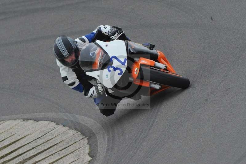Motorcycle action photographs;anglesey circuit;anglesey trackday photographs;event digital images;eventdigitalimages;no limits trackday;oulton park circuit cheshire;peter wileman photography;trackday;trackday digital images;trackday photos;ty croes circuit wales