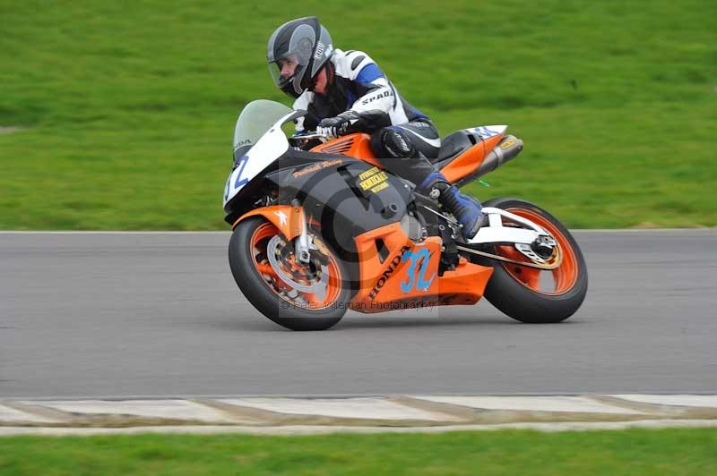 Motorcycle action photographs;anglesey circuit;anglesey trackday photographs;event digital images;eventdigitalimages;no limits trackday;oulton park circuit cheshire;peter wileman photography;trackday;trackday digital images;trackday photos;ty croes circuit wales