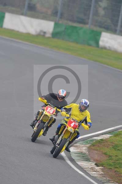 anglesey;brands hatch;cadwell park;croft;donington park;enduro digital images;event digital images;eventdigitalimages;mallory;no limits;oulton park;peter wileman photography;racing digital images;silverstone;snetterton;trackday digital images;trackday photos;vmcc banbury run;welsh 2 day enduro