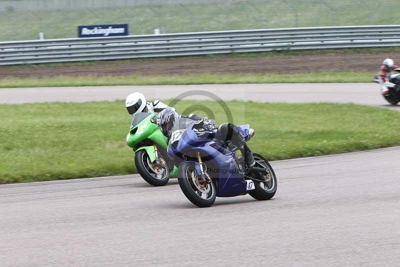 Rockingham no limits trackday;enduro digital images;event digital images;eventdigitalimages;no limits trackdays;peter wileman photography;racing digital images;rockingham raceway northamptonshire;rockingham trackday photographs;trackday digital images;trackday photos