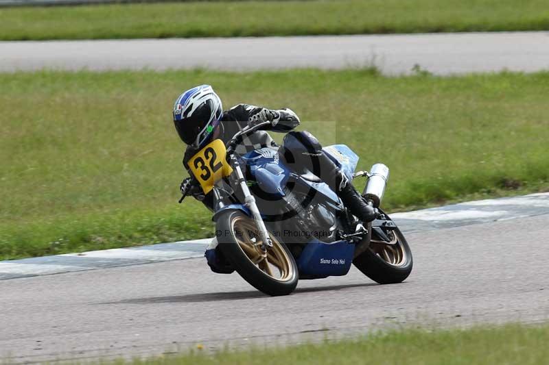 Rockingham no limits trackday;enduro digital images;event digital images;eventdigitalimages;no limits trackdays;peter wileman photography;racing digital images;rockingham raceway northamptonshire;rockingham trackday photographs;trackday digital images;trackday photos