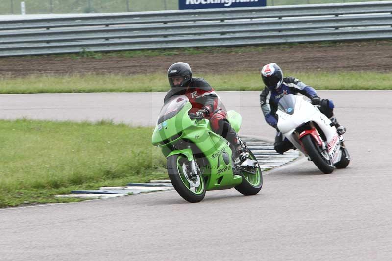 Rockingham no limits trackday;enduro digital images;event digital images;eventdigitalimages;no limits trackdays;peter wileman photography;racing digital images;rockingham raceway northamptonshire;rockingham trackday photographs;trackday digital images;trackday photos