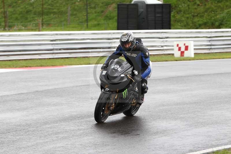 Motorcycle action photographs;Trackday digital images;event digital images;eventdigitalimages;no limits trackday;peter wileman photography;snetterton;snetterton circuit norfolk;snetterton photographs;trackday;trackday photos