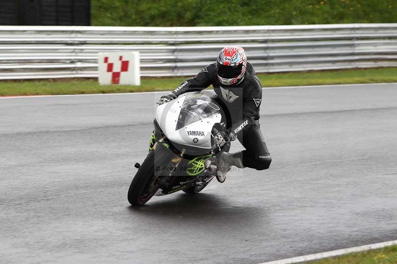 Motorcycle action photographs;Trackday digital images;event digital images;eventdigitalimages;no limits trackday;peter wileman photography;snetterton;snetterton circuit norfolk;snetterton photographs;trackday;trackday photos