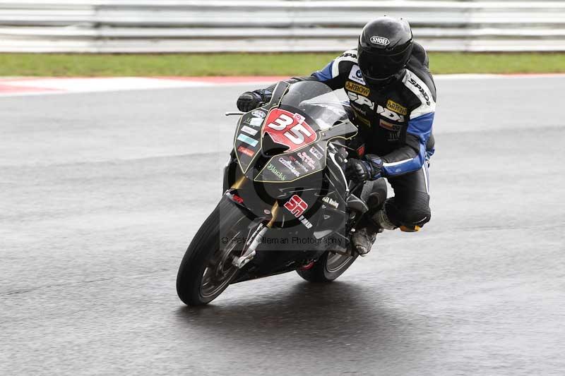 Motorcycle action photographs;Trackday digital images;event digital images;eventdigitalimages;no limits trackday;peter wileman photography;snetterton;snetterton circuit norfolk;snetterton photographs;trackday;trackday photos