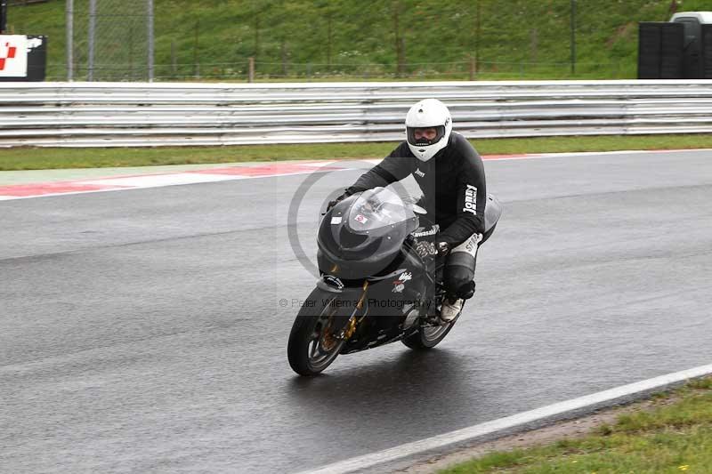Motorcycle action photographs;Trackday digital images;event digital images;eventdigitalimages;no limits trackday;peter wileman photography;snetterton;snetterton circuit norfolk;snetterton photographs;trackday;trackday photos